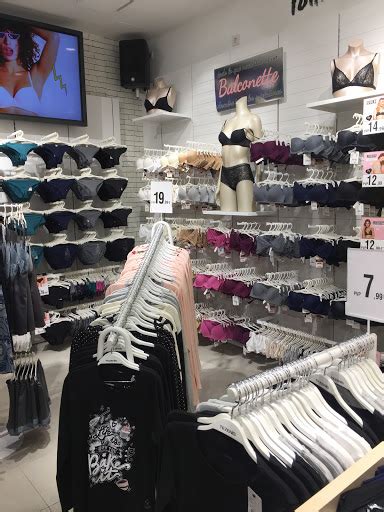 Tiendas TEZENIS cerca de mí en Torrelavega